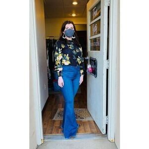 Judy Blue Jeans 8396 Memphis Hi-Waist Women’s Size 7/28 Flare Bell Bottom